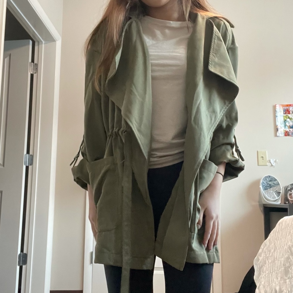 STRADIVARIUS LIGHTWEIGHT BLAZER JACKET